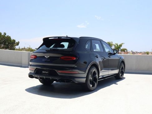 Certified 2022 Bentley Bentayga AWD/4WD image 10