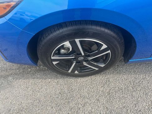 Used 2025 Nissan Sentra SV FWD image 28