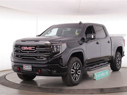 Used 2024 GMC Sierra 1500 AT4 w/ Technology Package AWD/4WD image 10