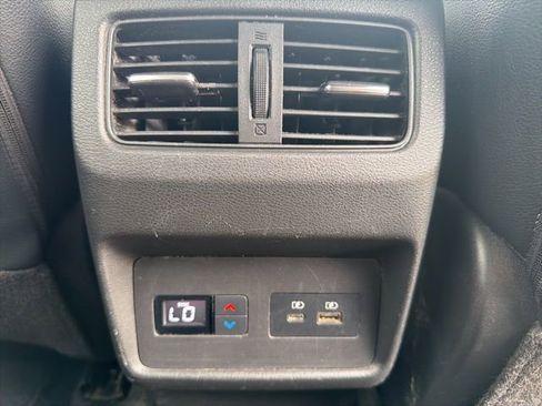 Used 2021 Nissan Rogue SL FWD image 14