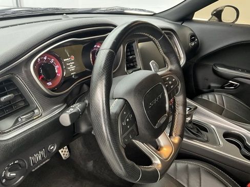 Used 2016 Dodge Challenger SRT Hellcat image 16