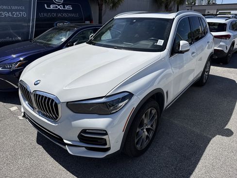 Used 2019 BMW X5 xDrive40i w/ Convenience Package AWD/4WD image 4