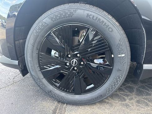 New 2025 Nissan Murano SV image 4