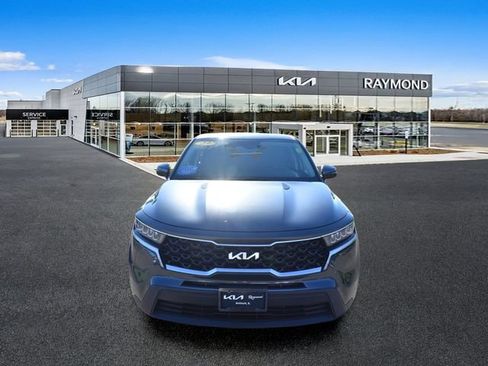 Used 2023 Kia Sorento LX FWD image 8