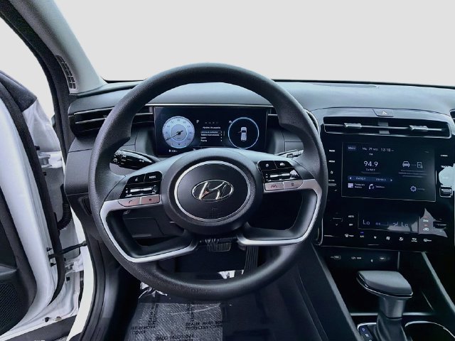 Used 2024 Hyundai Tucson SEL FWD image 11