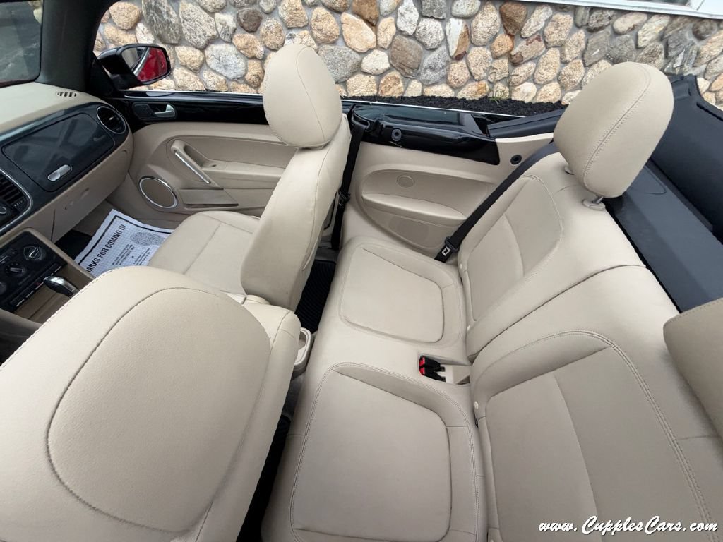 Used 2013 Volkswagen Beetle 2.0T FWD image 26