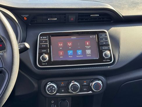 Certified 2024 Nissan Kicks S FWD image 18
