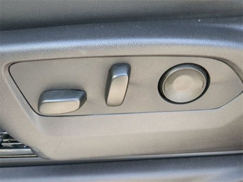 Certified 2024 Chevrolet Silverado 1500 High Country w/ Technology Package image 22