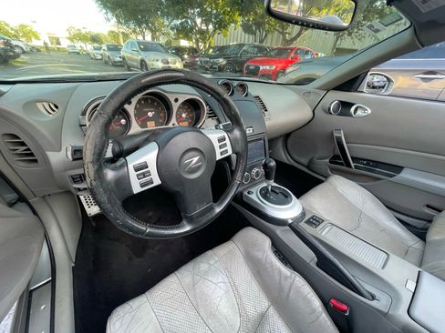 Used 2007 Nissan 350Z Touring image 18