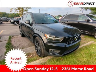 Used 2019 Volvo XC40 T5 R-Design