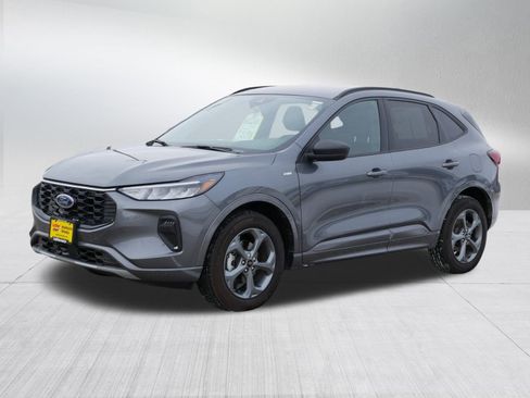 Used 2023 Ford Escape ST-Line image 3