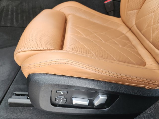 Used 2023 BMW X6 xDrive40i w/ Premium Package AWD/4WD image 21