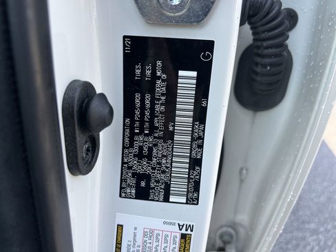 Used 2022 Toyota 4Runner Limited AWD/4WD image 36