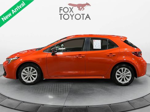 Used 2026 Toyota Corolla SE FWD image 3