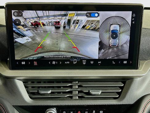 Used 2025 Ford Explorer ST-Line w/ ST-Line Street Pack image 16