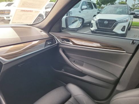 Used 2021 BMW 530i w/ Convenience Package RWD image 14