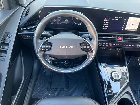 Used 2024 Kia Niro Wind FWD image 15