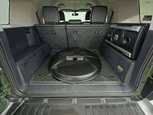 Used 2013 Toyota FJ Cruiser 4WD w/ Upgrade Pkg image 21