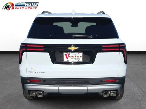 New 2026 Chevrolet Traverse LT w/ Driver Confidence Package image 7