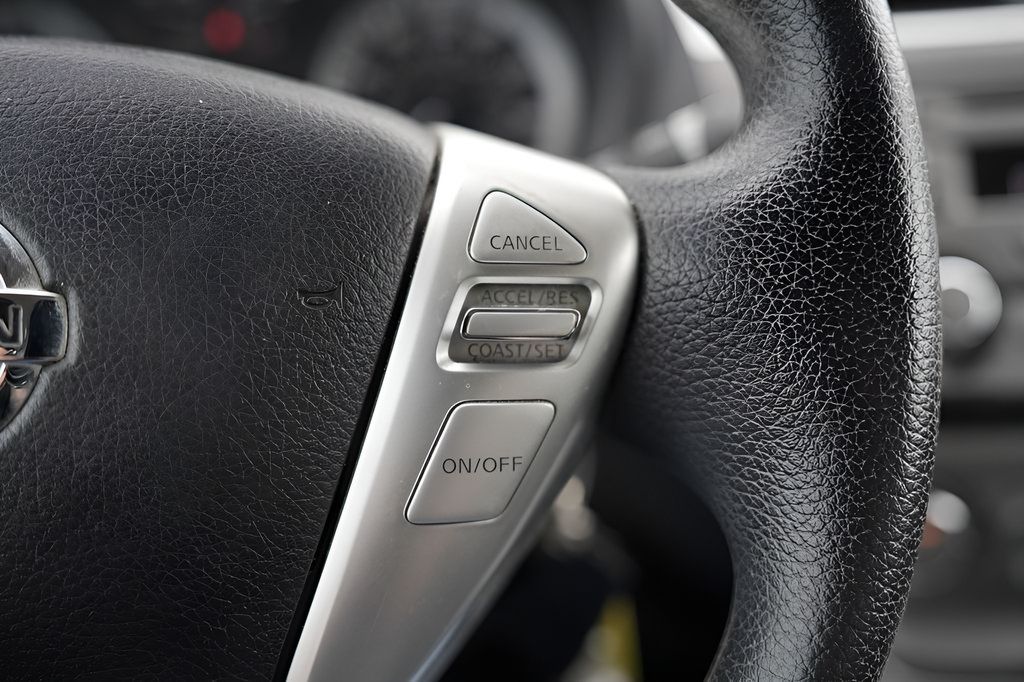 Used 2013 Nissan Sentra SR FWD image 27