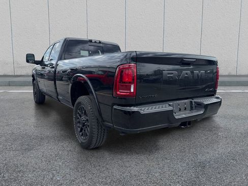 Used 2025 RAM 2500 Limited AWD/4WD image 5