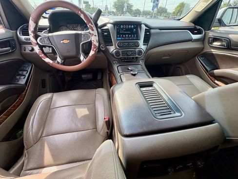 Used 2018 Chevrolet Suburban Premier RWD image 9