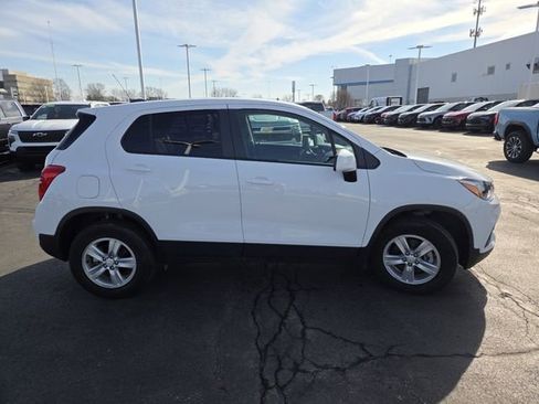 Used 2022 Chevrolet Trax LS w/ Tint and Cruise Package image 14