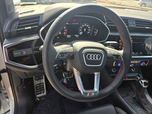 Used 2025 Audi Q3 2.0T Premium Plus w/ Premium Plus Package AWD/4WD image 26