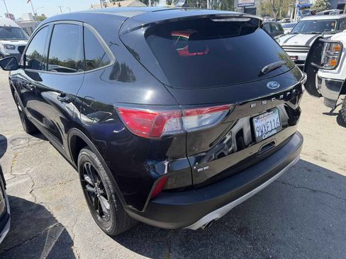 Used 2020 Ford Escape SE Sport AWD/4WD image 4