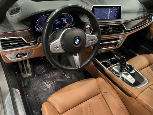 Certified 2022 BMW 750i xDrive w/ Executive Package image 13