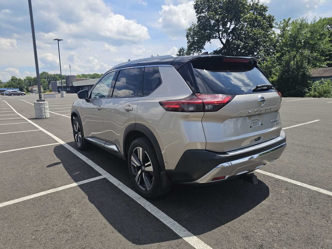 Used 2021 Nissan Rogue Platinum AWD/4WD image 5