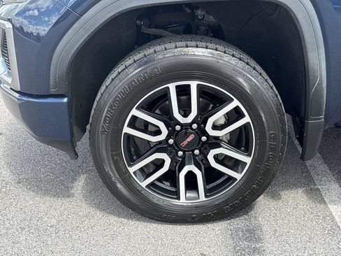 Used 2019 GMC Sierra 1500 AT4 w/ AT4 Premium Package AWD/4WD image 10