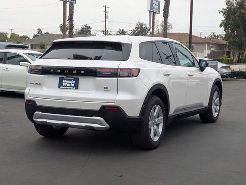 Used 2025 Honda Prologue EX image 9