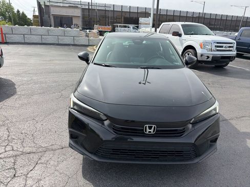 Used 2023 Honda Civic Sport image 9