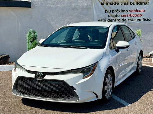 Used 2020 Toyota Corolla LE w/ Carpet Mat Package (TMS) FWD image 1