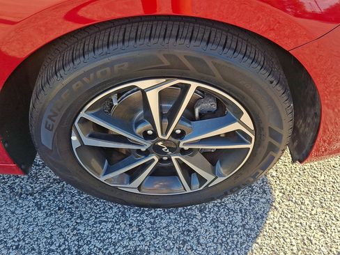 Used 2024 Kia Forte LXS FWD image 11