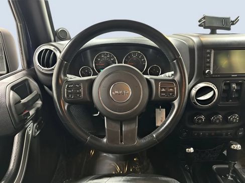 Used 2013 Jeep Wrangler Unlimited Sahara w/ Dual Top Group AWD/4WD image 15