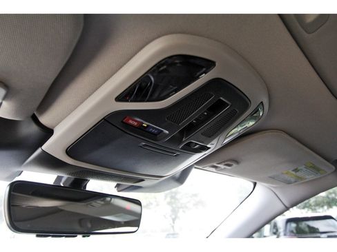 Used 2025 Subaru Outback Premium w/ Popular Package #1A AWD/4WD image 22