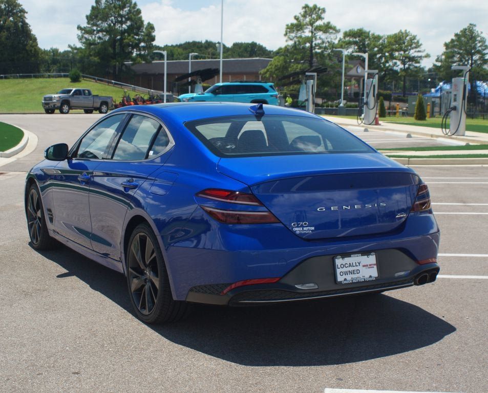 Used 2023 Genesis G70 2.0T w/ Sport Prestige Package AWD/4WD image 17