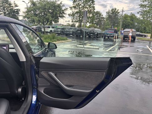 Used 2019 Tesla Model 3 Standard Range Plus RWD image 18