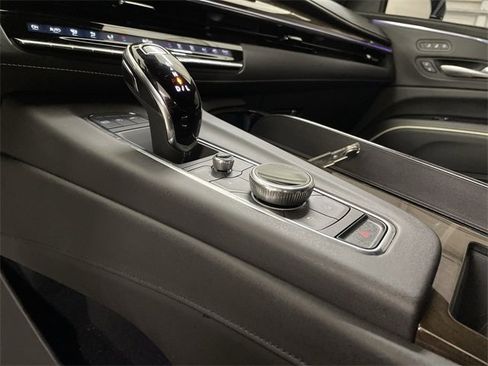 Certified 2024 Cadillac Escalade Sport Platinum image 23