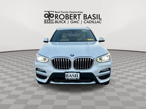 Used 2018 BMW X3 xDrive30i w/ Premium Package AWD/4WD image 3