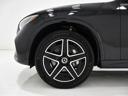 Certified 2025 Mercedes-Benz GLC 300 4MATIC image 7