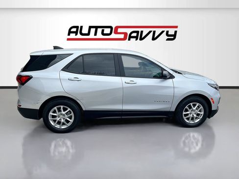Used 2022 Chevrolet Equinox LS FWD image 8