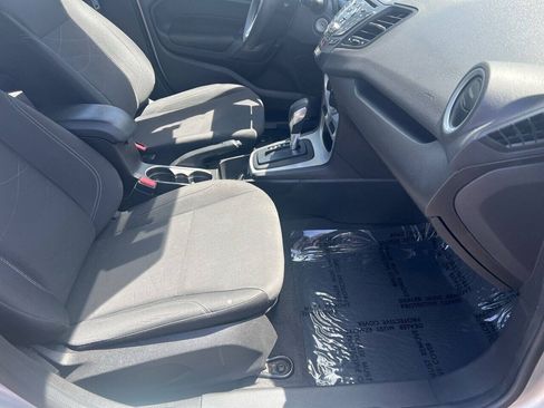 Used 2019 Ford Fiesta SE FWD image 10