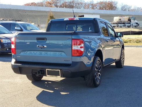 Used 2022 Ford Maverick Lariat w/ Lariat Luxury Package image 3