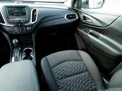 Used 2019 Chevrolet Equinox LT image 14