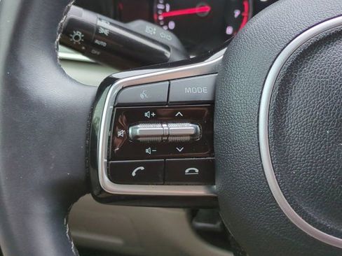Certified 2023 Kia Sorento S FWD image 25
