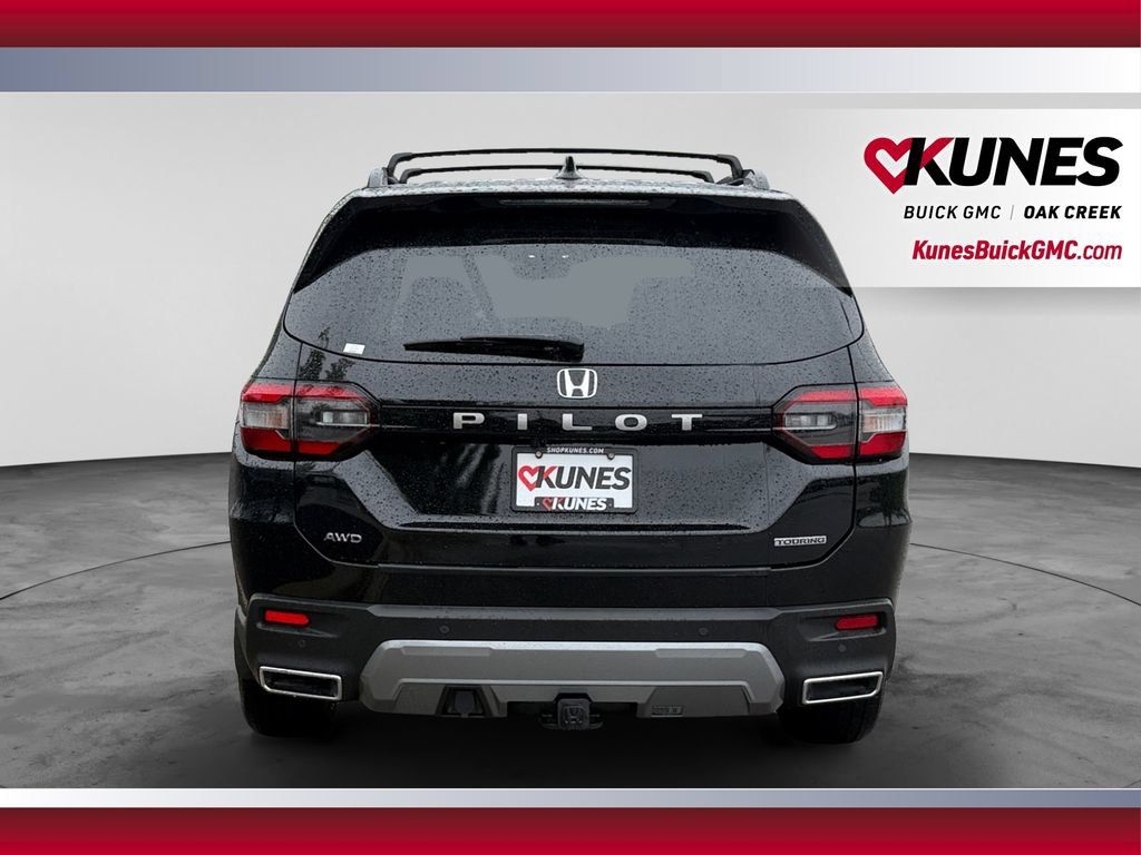 Used 2026 Honda Pilot Touring image 9