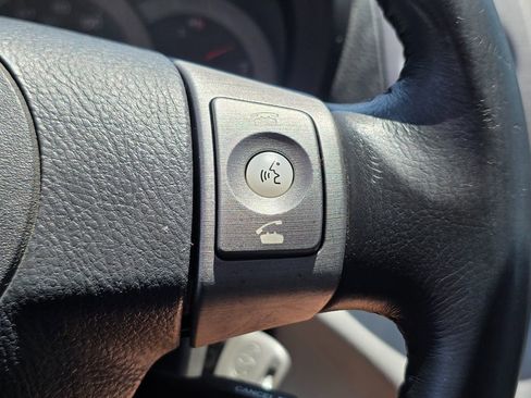 Used 2008 Toyota RAV4 Limited AWD/4WD image 32
